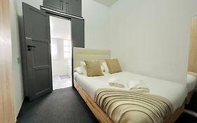 Low Cost Arroios Rooms